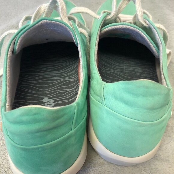 Softinos Isla Washed Comfort Lace Up Green Leather Sneakers - Picture 7 of 14